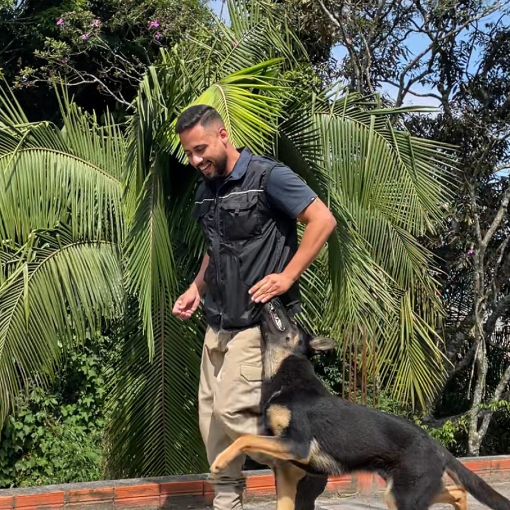 César Leite com seu cão